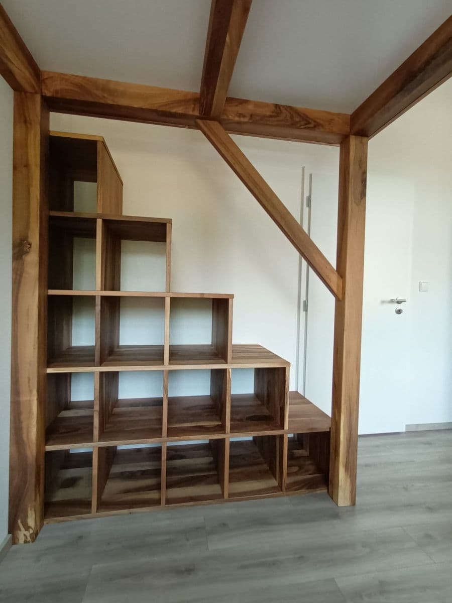 Pronájem bytu 1+kk 36 m², S. K. Neumanna, Kralupy nad Vltavou, Středočeský kraj Pronájem bytu 1+kk 36 m², S. K. Neumanna, Kralupy nad Vltavou, Středočeský kraj