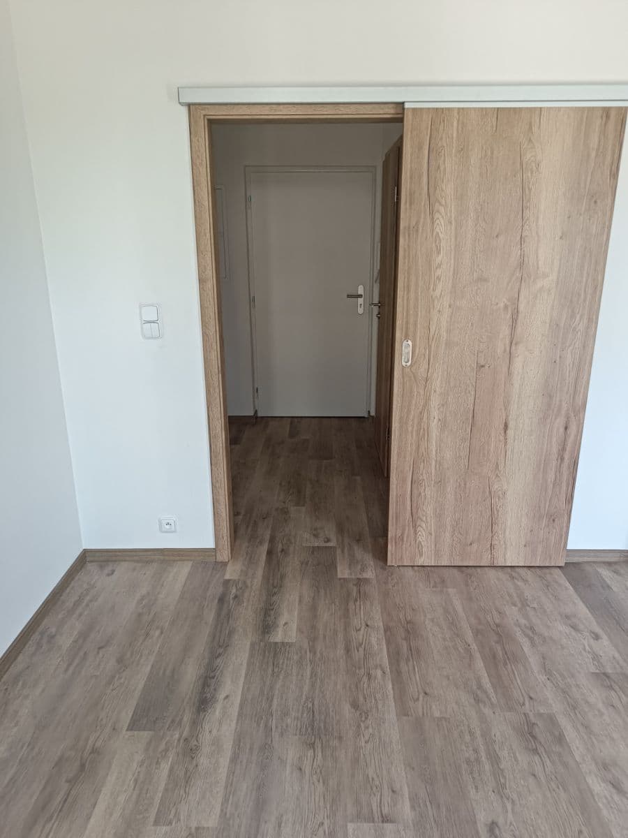 Prodej bytu 1+kk 30 m², Český Brod, Středočeský kraj Prodej bytu 1+kk 30 m², Český Brod, Středočeský kraj