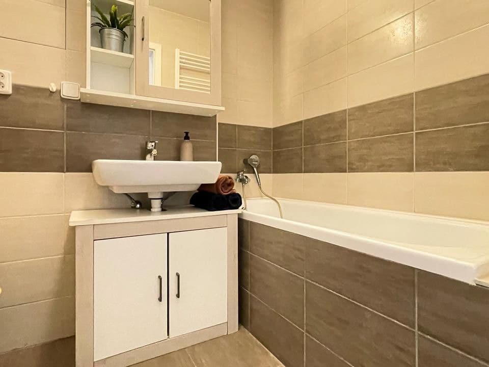 Pronájem bytu 1+kk 39 m², Palackého nám., Rosice, Jihomoravský kraj Pronájem bytu 1+kk 39 m², Palackého nám., Rosice, Jihomoravský kraj