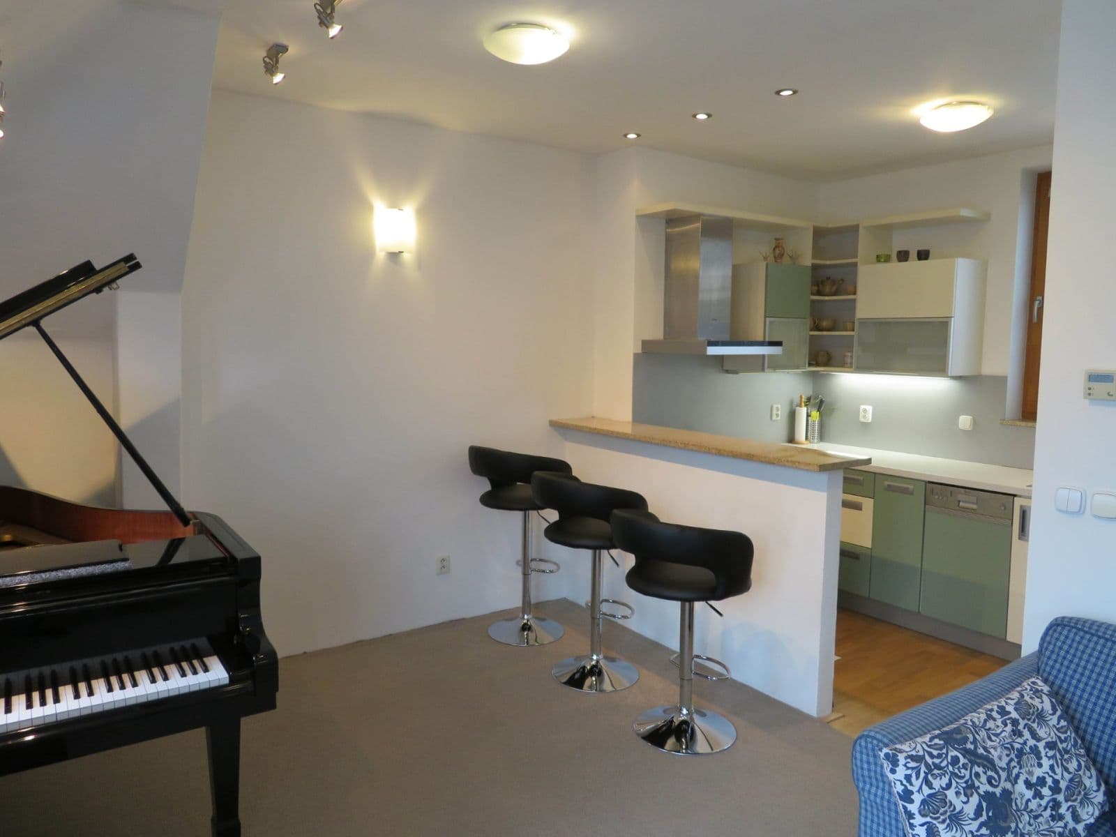 Pronájem bytu 1+kk 45 m², Žateckých, Praha, Praha Pronájem bytu 1+kk 45 m², Žateckých, Praha, Praha