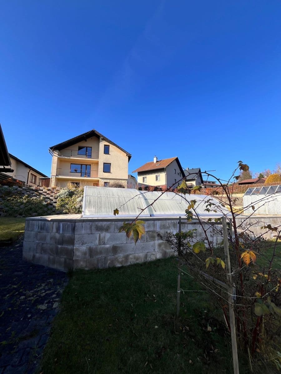 Prodej domu 1 m², pozemek 1.100 m², U Zahrádek, Jablonec nad Nisou, Liberecký kraj Prodej domu 1 m², pozemek 1.100 m², U Zahrádek, Jablonec nad Nisou, Liberecký kraj