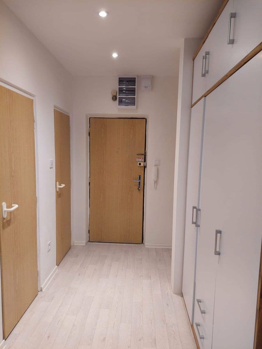 Pronájem bytu 2+1 53 m², Káranská, Praha, Praha Pronájem bytu 2+1 53 m², Káranská, Praha, Praha