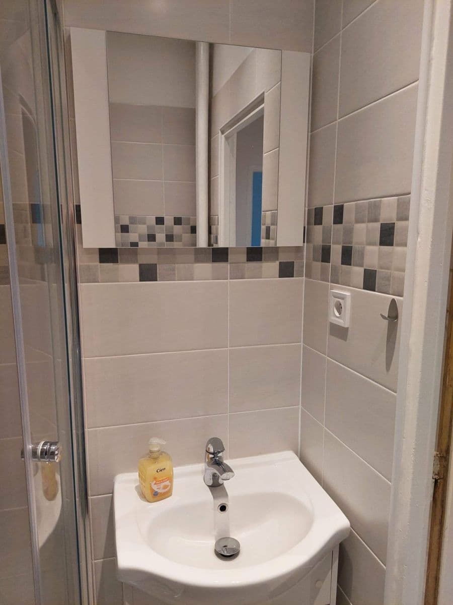 Pronájem bytu 2+1 53 m², Káranská, Praha, Praha Pronájem bytu 2+1 53 m², Káranská, Praha, Praha