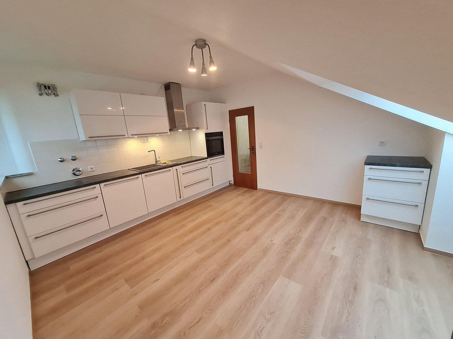 Pronájem bytu 2+1 64 m², Stadtbergen, Bavorsko Pronájem bytu 2+1 64 m², Stadtbergen, Bavorsko