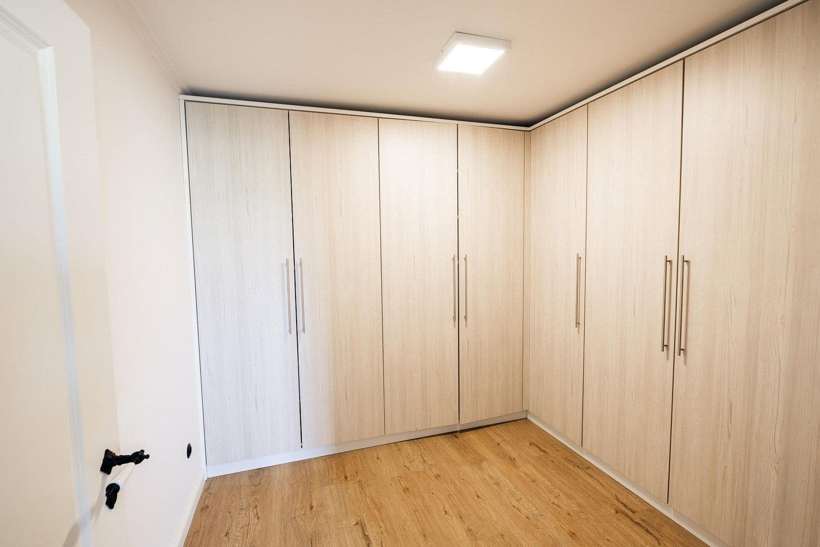 Prodej domu 155 m², pozemek 3.400 m², Edewecht, Dolní Sasko Prodej domu 155 m², pozemek 3.400 m², Edewecht, Dolní Sasko