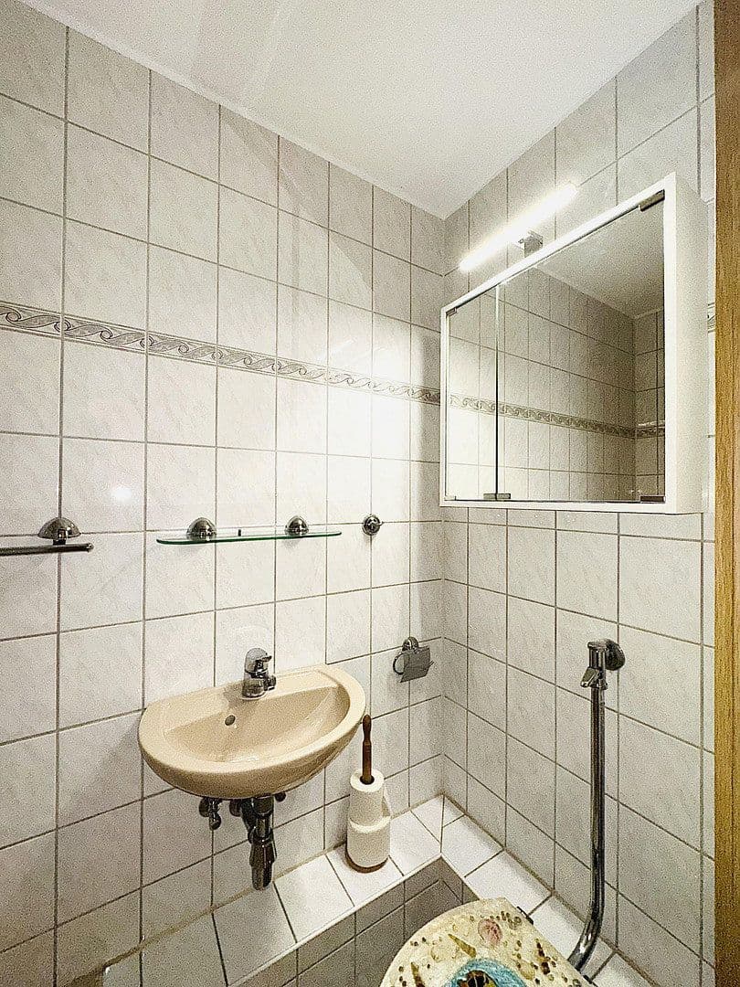 Prodej bytu 1+1 23 m², Mühlenweg 28, Wuppertal, Severní Porýní-Vestfálsko Prodej bytu 1+1 23 m², Mühlenweg 28, Wuppertal, Severní Porýní-Vestfálsko