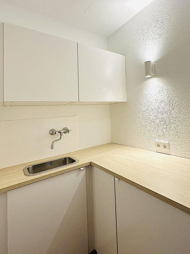 Prodej bytu 1+1 23 m², Mühlenweg 28, Wuppertal, Severní Porýní-Vestfálsko Prodej bytu 1+1 23 m², Mühlenweg 28, Wuppertal, Severní Porýní-Vestfálsko