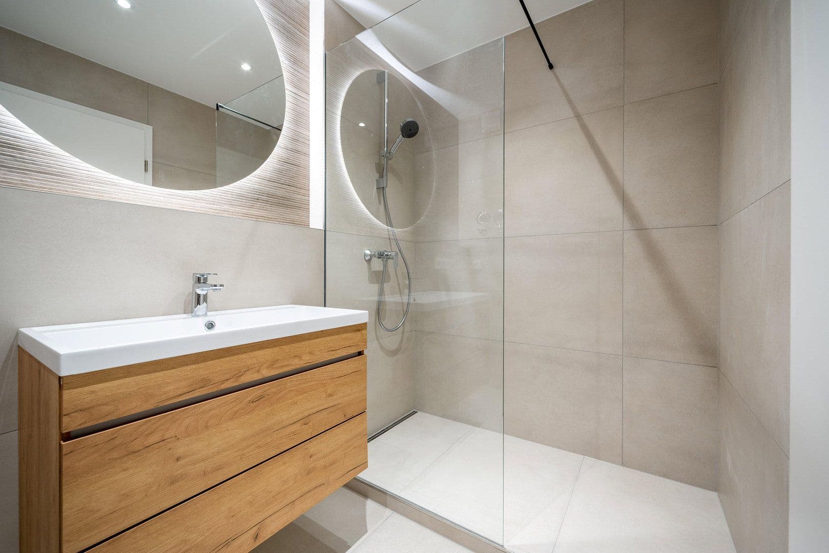 Prodej bytu 3+1 77 m², München, Bavorsko Prodej bytu 3+1 77 m², München, Bavorsko