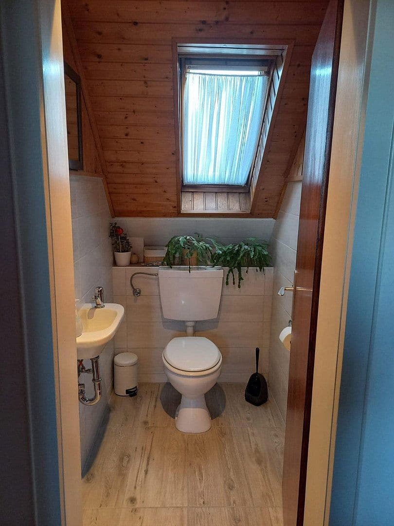 Prodej domu 130 m², pozemek 574 m², Waldstr. 7, Heidenrod, Hessen Prodej domu 130 m², pozemek 574 m², Waldstr. 7, Heidenrod, Hessen