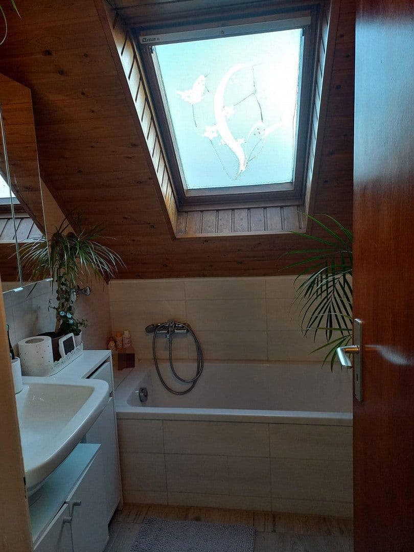 Prodej domu 130 m², pozemek 574 m², Waldstr. 7, Heidenrod, Hessen Prodej domu 130 m², pozemek 574 m², Waldstr. 7, Heidenrod, Hessen