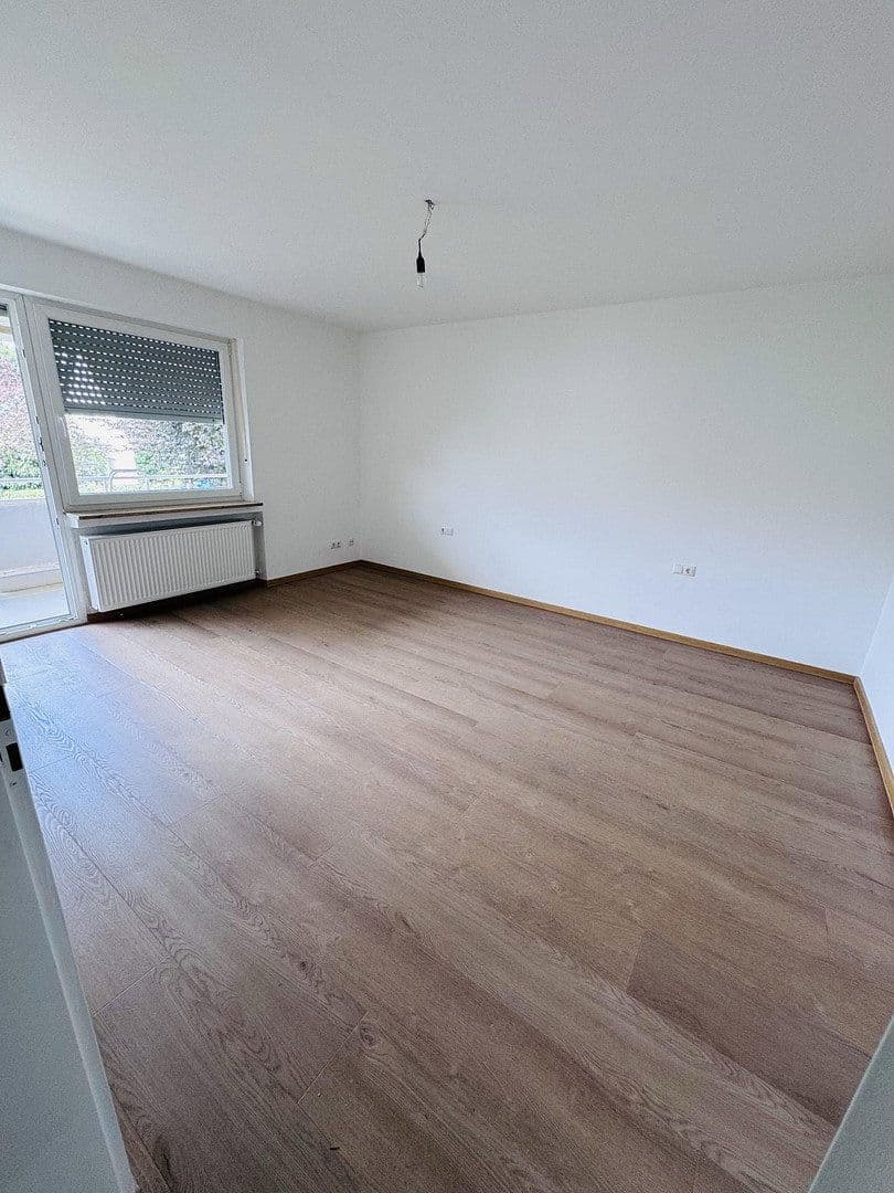 Pronájem domu 115 m², pozemek 500 m², Germering, Bavorsko Pronájem domu 115 m², pozemek 500 m², Germering, Bavorsko