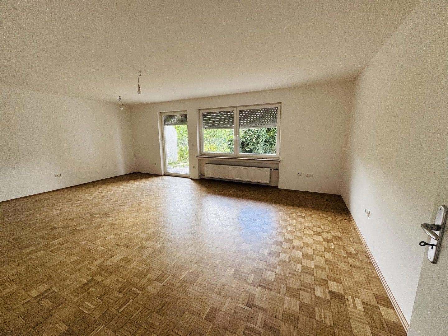 Pronájem domu 115 m², pozemek 500 m², Germering, Bavorsko Pronájem domu 115 m², pozemek 500 m², Germering, Bavorsko