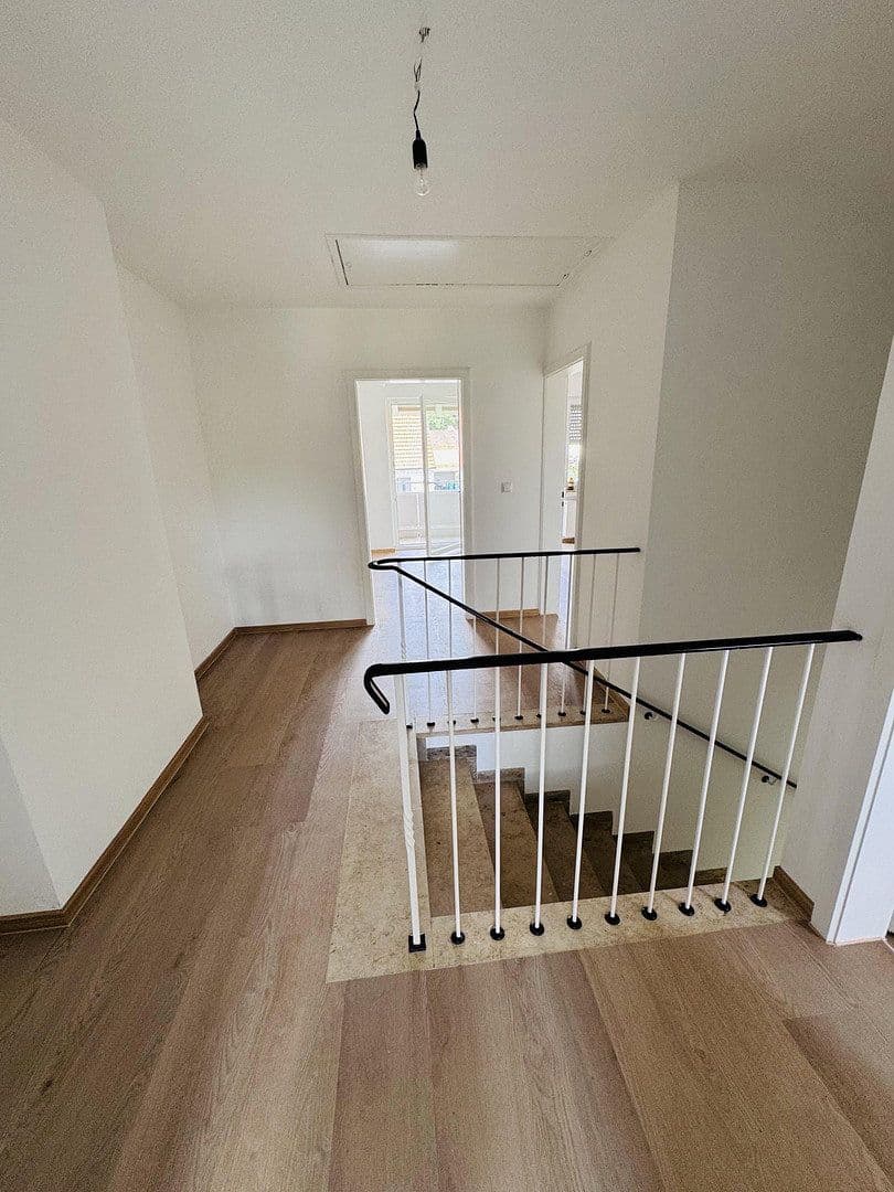Pronájem domu 115 m², pozemek 500 m², Germering, Bavorsko Pronájem domu 115 m², pozemek 500 m², Germering, Bavorsko