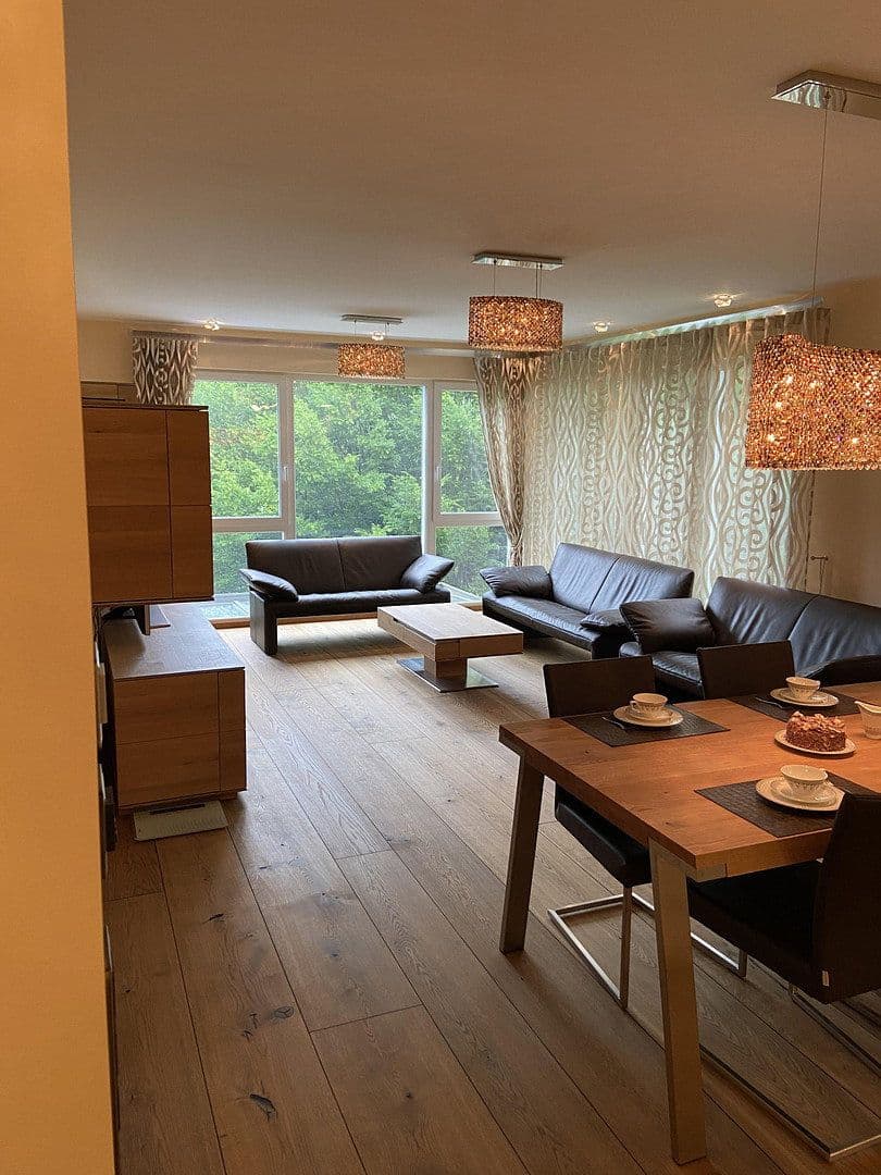 Prodej bytu 4+1 135 m², Hochstraße 30, Baden-Baden, Bádensko-Württembersko Prodej bytu 4+1 135 m², Hochstraße 30, Baden-Baden, Bádensko-Württembersko
