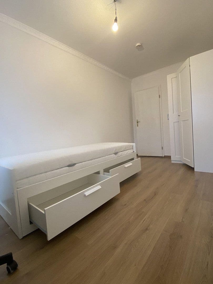 Pronájem bytu 6+1 12 m², Kaufbeuren, Bavorsko Pronájem bytu 6+1 12 m², Kaufbeuren, Bavorsko