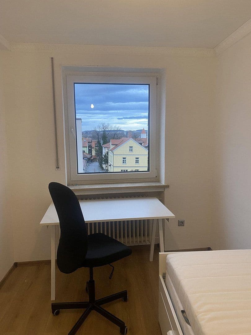 Pronájem bytu 6+1 12 m², Kaufbeuren, Bavorsko Pronájem bytu 6+1 12 m², Kaufbeuren, Bavorsko