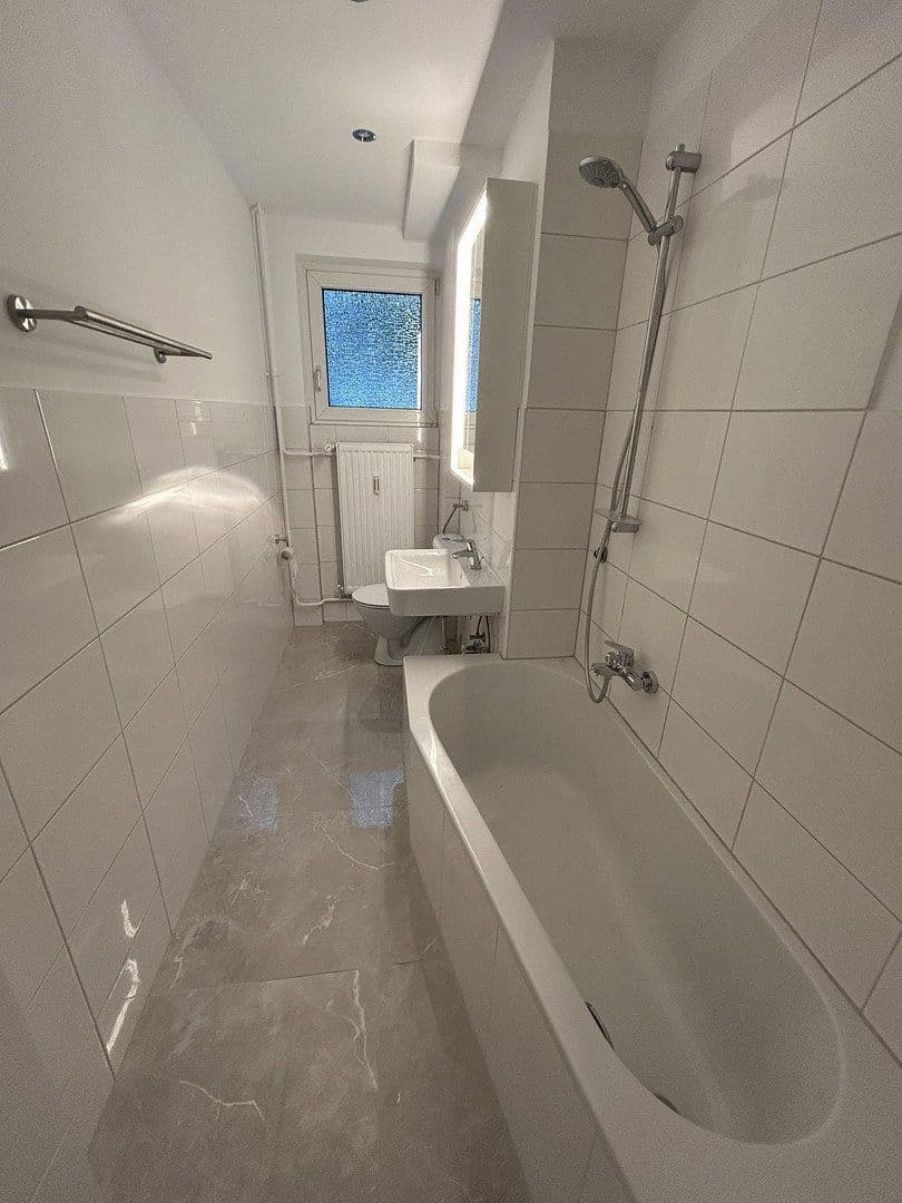 Pronájem bytu 1+kk 43 m², Augartenstraße 44, Mannheim, Bádensko-Württembersko Pronájem bytu 1+kk 43 m², Augartenstraße 44, Mannheim, Bádensko-Württembersko