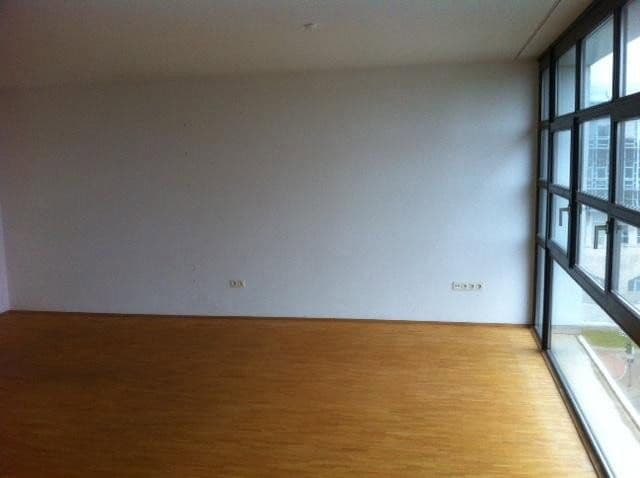 Pronájem bytu 2+1 77 m², Düsseldorf, Severní Porýní-Vestfálsko Pronájem bytu 2+1 77 m², Düsseldorf, Severní Porýní-Vestfálsko