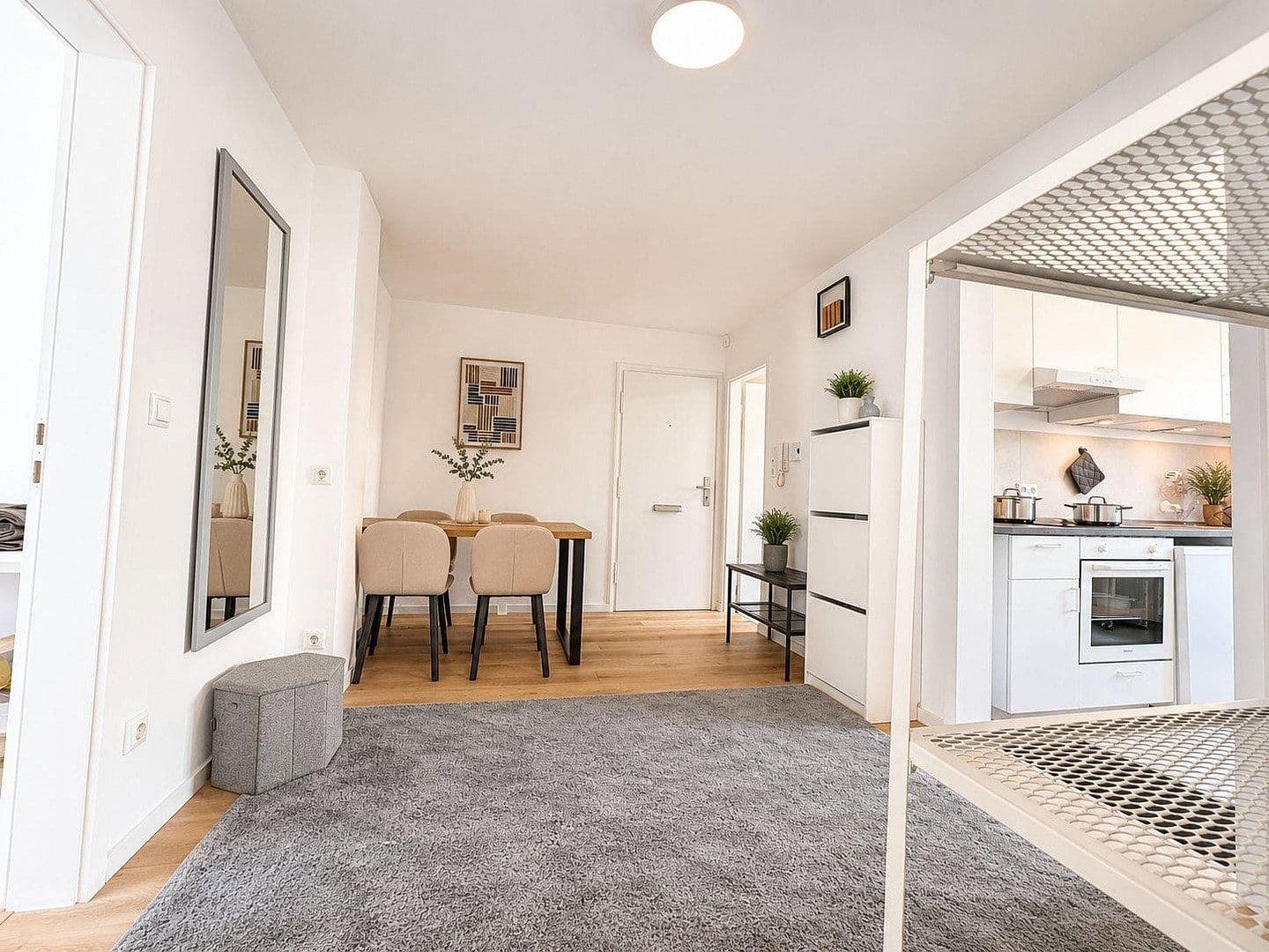 Pronájem bytu 12 m², Eduard-Spranger-Str. 14, München, Bavorsko Pronájem bytu 12 m², Eduard-Spranger-Str. 14, München, Bavorsko