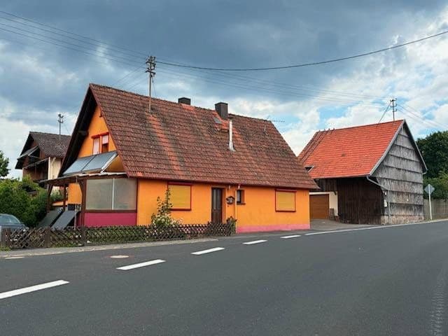 Prodej domu 275 m², pozemek 985 m², Schondra, Bavorsko Prodej domu 275 m², pozemek 985 m², Schondra, Bavorsko