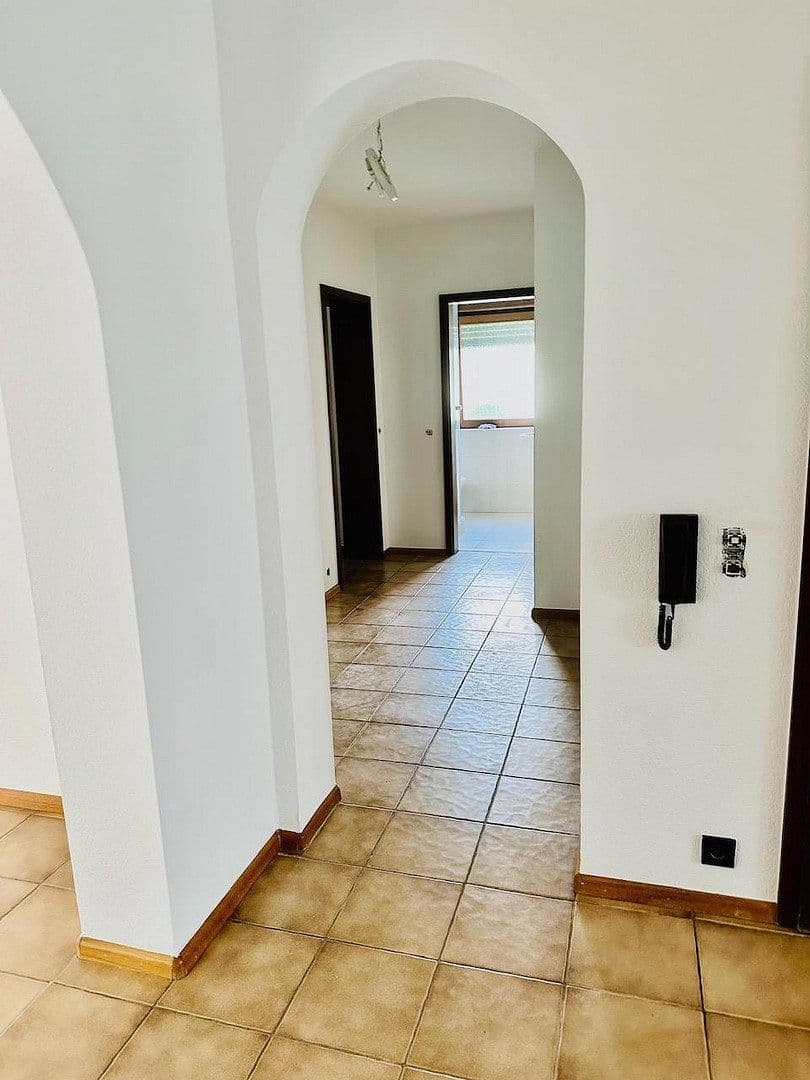 Pronájem bytu 5+1 150 m², Ettlingen, Bádensko-Württembersko Pronájem bytu 5+1 150 m², Ettlingen, Bádensko-Württembersko