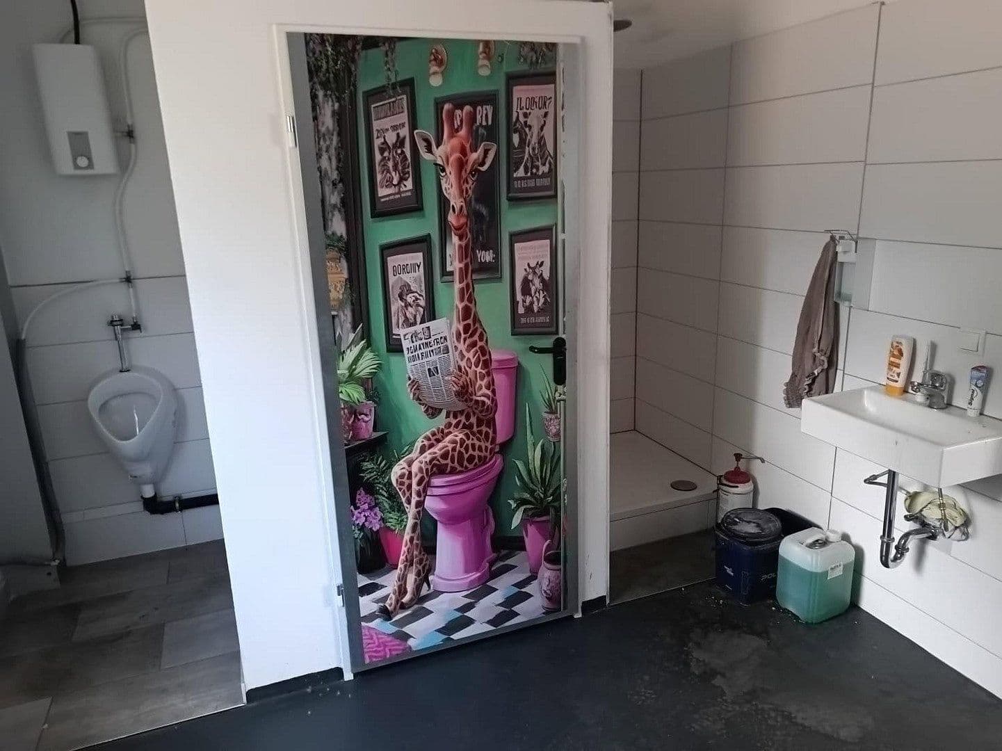Pronájem nebytového prostoru 900 m², Untere Gewerbestraße 10, Pfaffen-Schwabenheim, Porýní-Falc Pronájem nebytového prostoru 900 m², Untere Gewerbestraße 10, Pfaffen-Schwabenheim, Porýní-Falc