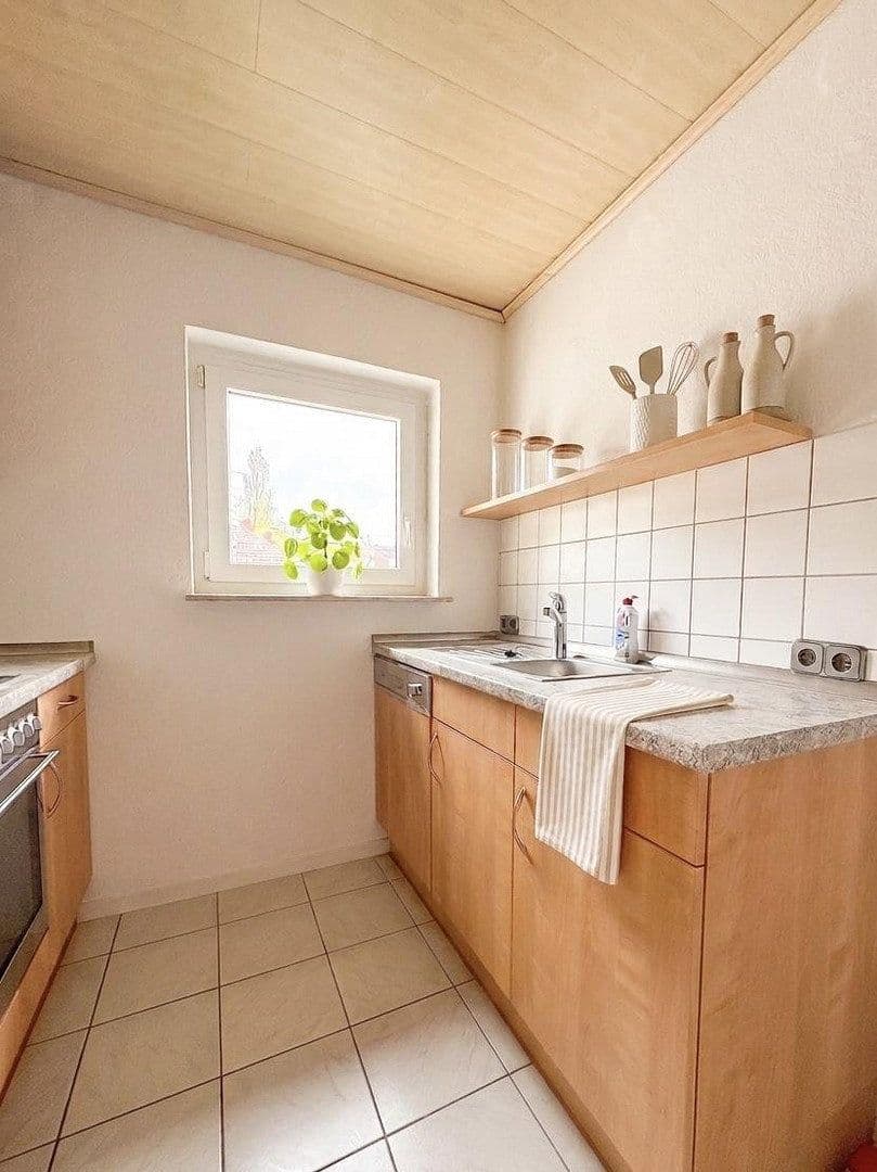 Prodej bytu 2+1 45 m², Hardtstr. 3, Wiesbaden, Hessen Prodej bytu 2+1 45 m², Hardtstr. 3, Wiesbaden, Hessen
