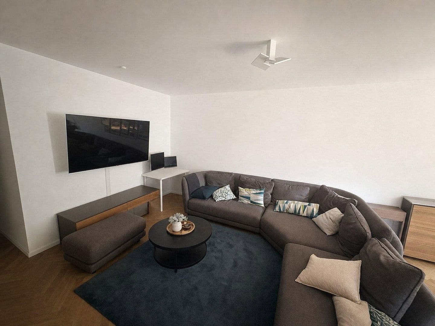 Prodej bytu 4+1 114 m², Frankfurt, Hessen Prodej bytu 4+1 114 m², Frankfurt, Hessen