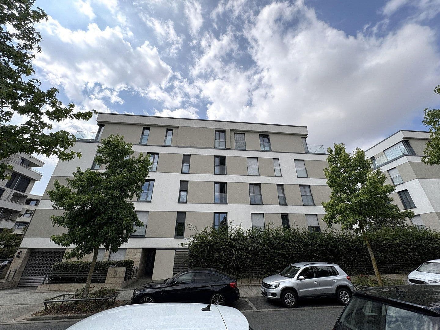 Prodej bytu 4+1 114 m², Frankfurt, Hessen Prodej bytu 4+1 114 m², Frankfurt, Hessen