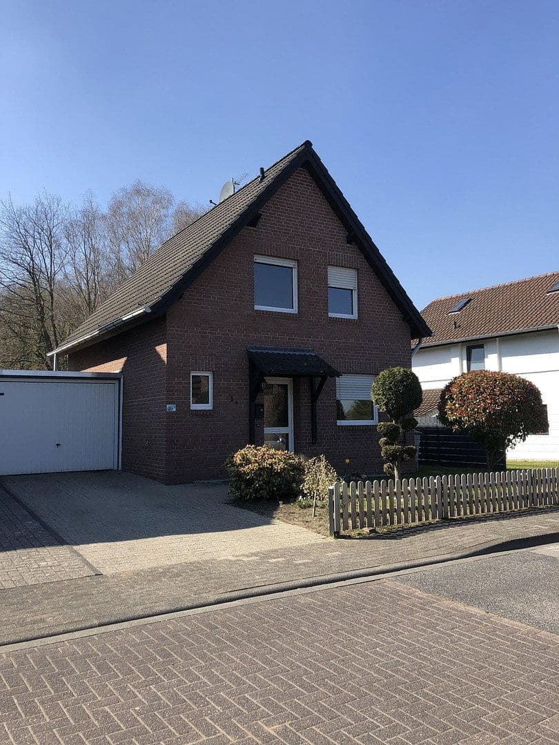 Pronájem domu 126 m², pozemek 490 m², Schwalmweg 3 b, Niederkrüchten, Severní Porýní-Vestfálsko Pronájem domu 126 m², pozemek 490 m², Schwalmweg 3 b, Niederkrüchten, Severní Porýní-Vestfálsko