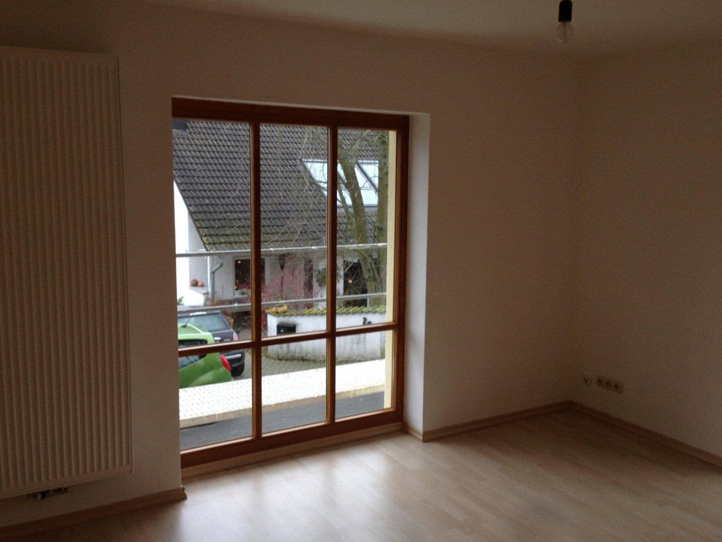 Prodej domu 191 m², pozemek 336 m², Leistenbachstraße 1, Schmitten im Taunus, Hessen Prodej domu 191 m², pozemek 336 m², Leistenbachstraße 1, Schmitten im Taunus, Hessen
