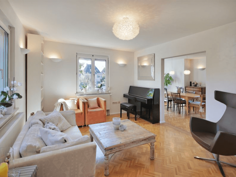 Prodej domu 140 m², pozemek 541 m², Ludwigsburg, Bádensko-Württembersko Prodej domu 140 m², pozemek 541 m², Ludwigsburg, Bádensko-Württembersko