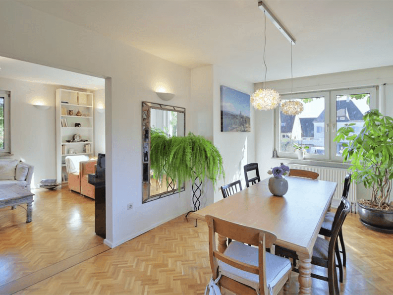 Prodej domu 140 m², pozemek 541 m², Ludwigsburg, Bádensko-Württembersko Prodej domu 140 m², pozemek 541 m², Ludwigsburg, Bádensko-Württembersko