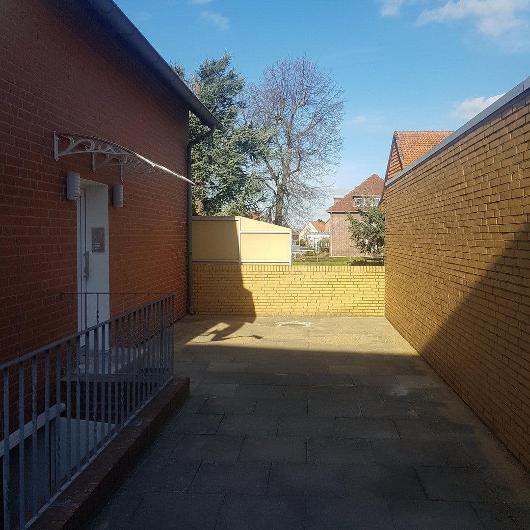 Pronájem domu 166 m², pozemek 229 m², Rathausstraße 33, Giesen, Dolní Sasko Pronájem domu 166 m², pozemek 229 m², Rathausstraße 33, Giesen, Dolní Sasko