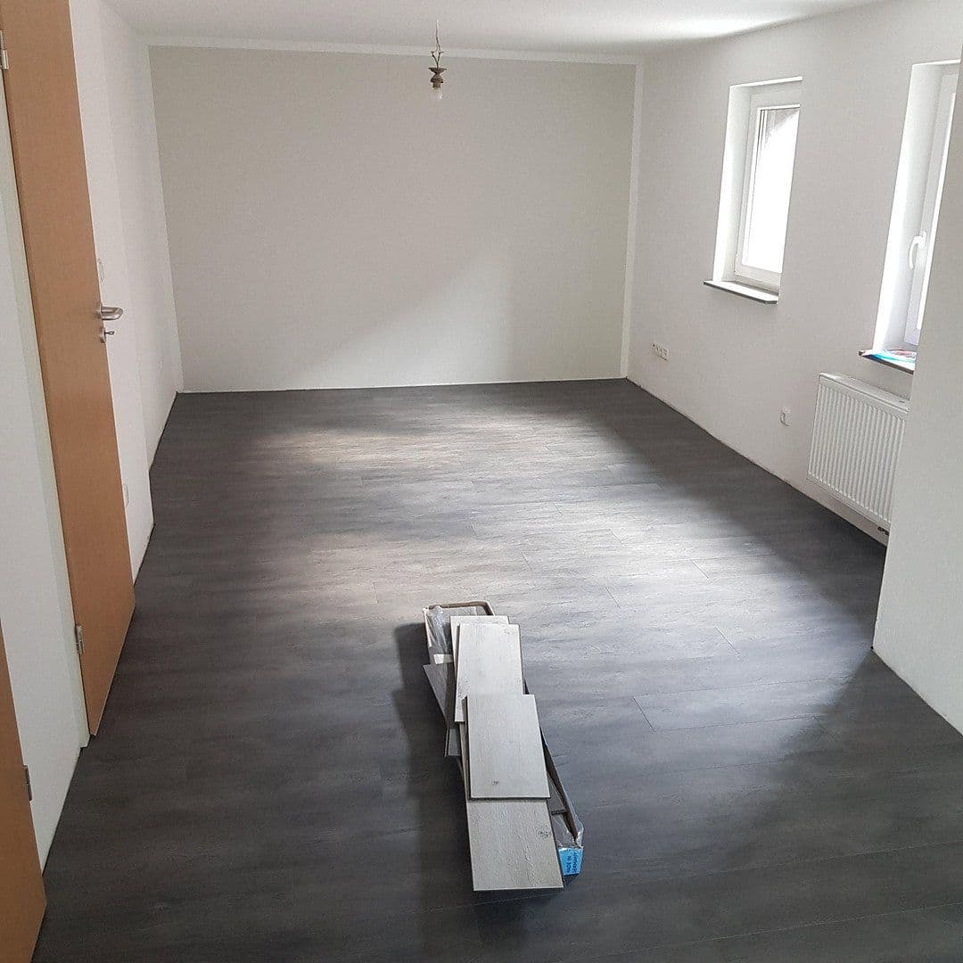 Pronájem domu 166 m², pozemek 229 m², Rathausstraße 33, Giesen, Dolní Sasko Pronájem domu 166 m², pozemek 229 m², Rathausstraße 33, Giesen, Dolní Sasko