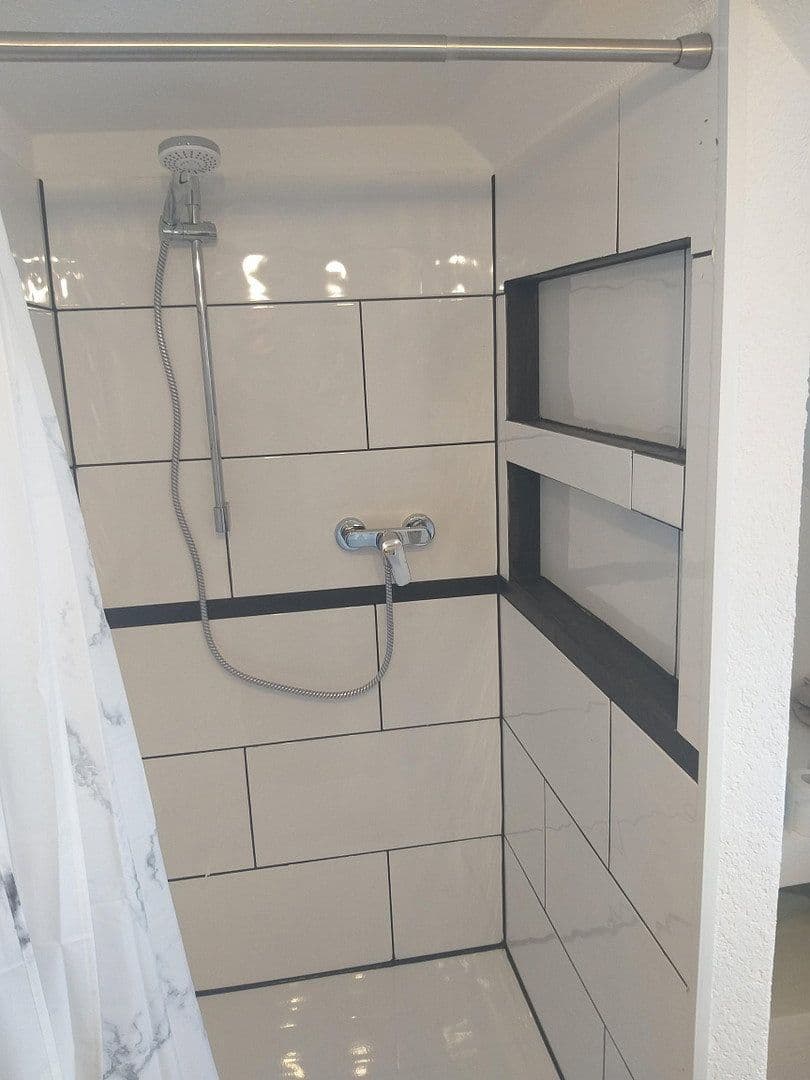 Pronájem bytu 6+1 160 m², Alemannenstraße 29, Schwäbisch Gmünd, Bádensko-Württembersko Pronájem bytu 6+1 160 m², Alemannenstraße 29, Schwäbisch Gmünd, Bádensko-Württembersko