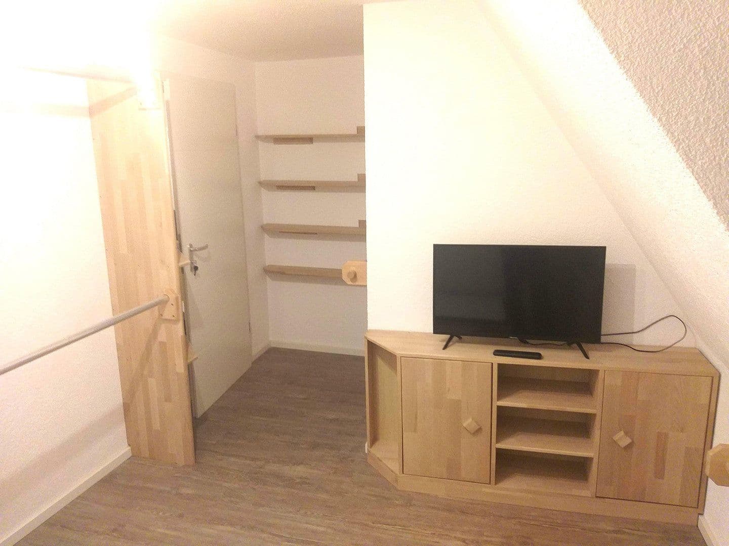 Pronájem bytu 6+1 160 m², Alemannenstraße 29, Schwäbisch Gmünd, Bádensko-Württembersko Pronájem bytu 6+1 160 m², Alemannenstraße 29, Schwäbisch Gmünd, Bádensko-Württembersko