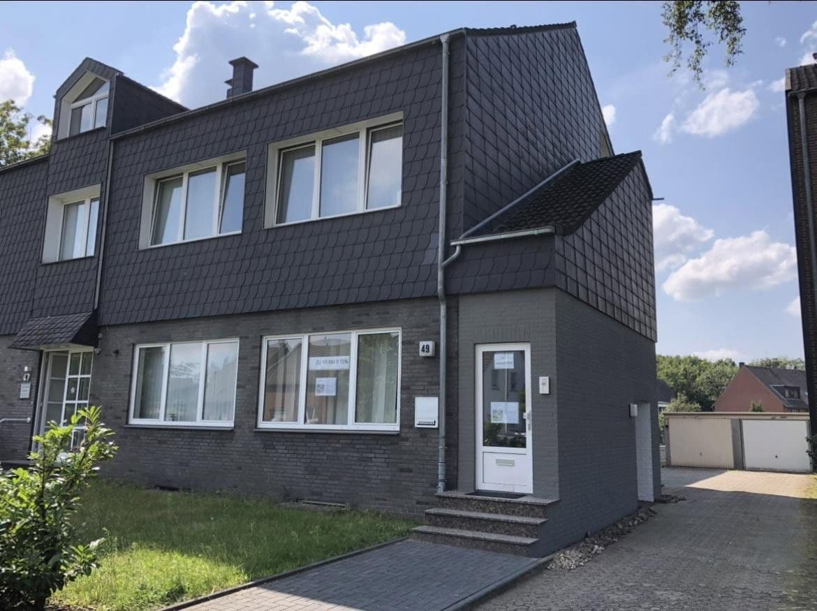Pronájem kanceláře 323 m², Oberhausen, Severní Porýní-Vestfálsko Pronájem kanceláře 323 m², Oberhausen, Severní Porýní-Vestfálsko