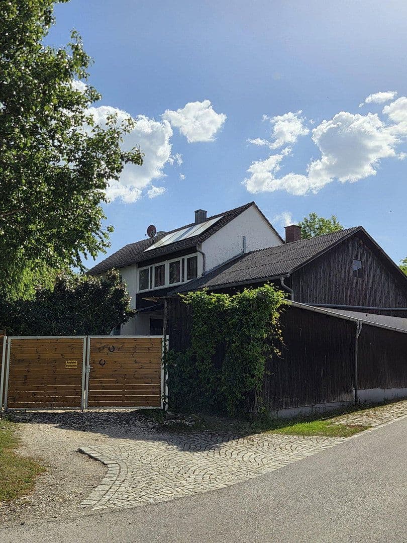 Prodej domu 125 m², pozemek 486 m², Altmannstein, Bavorsko Prodej domu 125 m², pozemek 486 m², Altmannstein, Bavorsko
