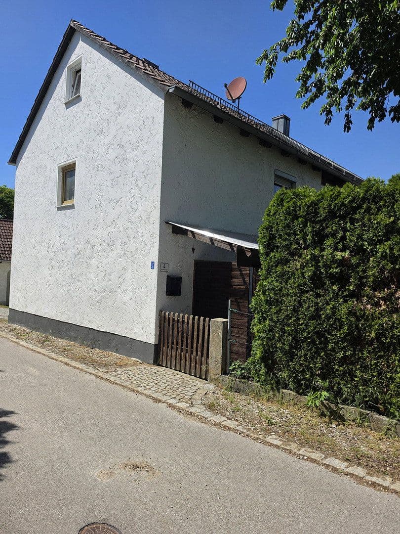 Prodej domu 125 m², pozemek 486 m², Altmannstein, Bavorsko Prodej domu 125 m², pozemek 486 m², Altmannstein, Bavorsko