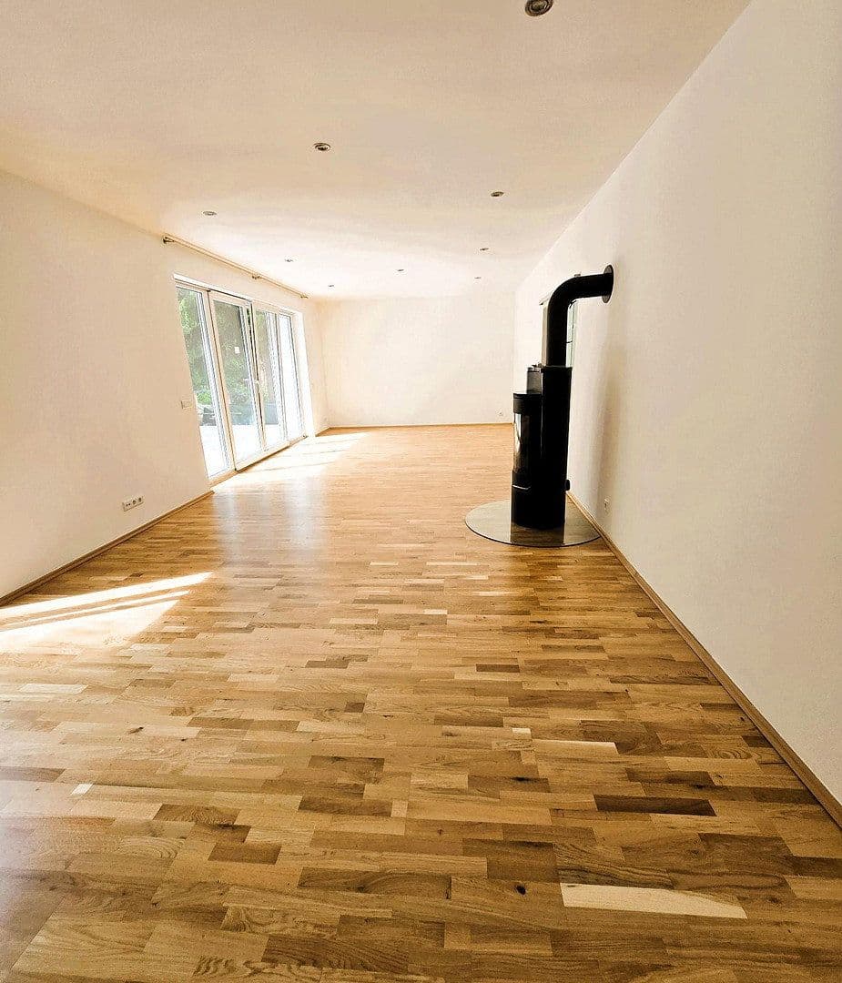 Prodej domu 174 m², pozemek 735 m², Sterkrader Straße 1, Berlin - Tegel, Berlín Prodej domu 174 m², pozemek 735 m², Sterkrader Straße 1, Berlin - Tegel, Berlín