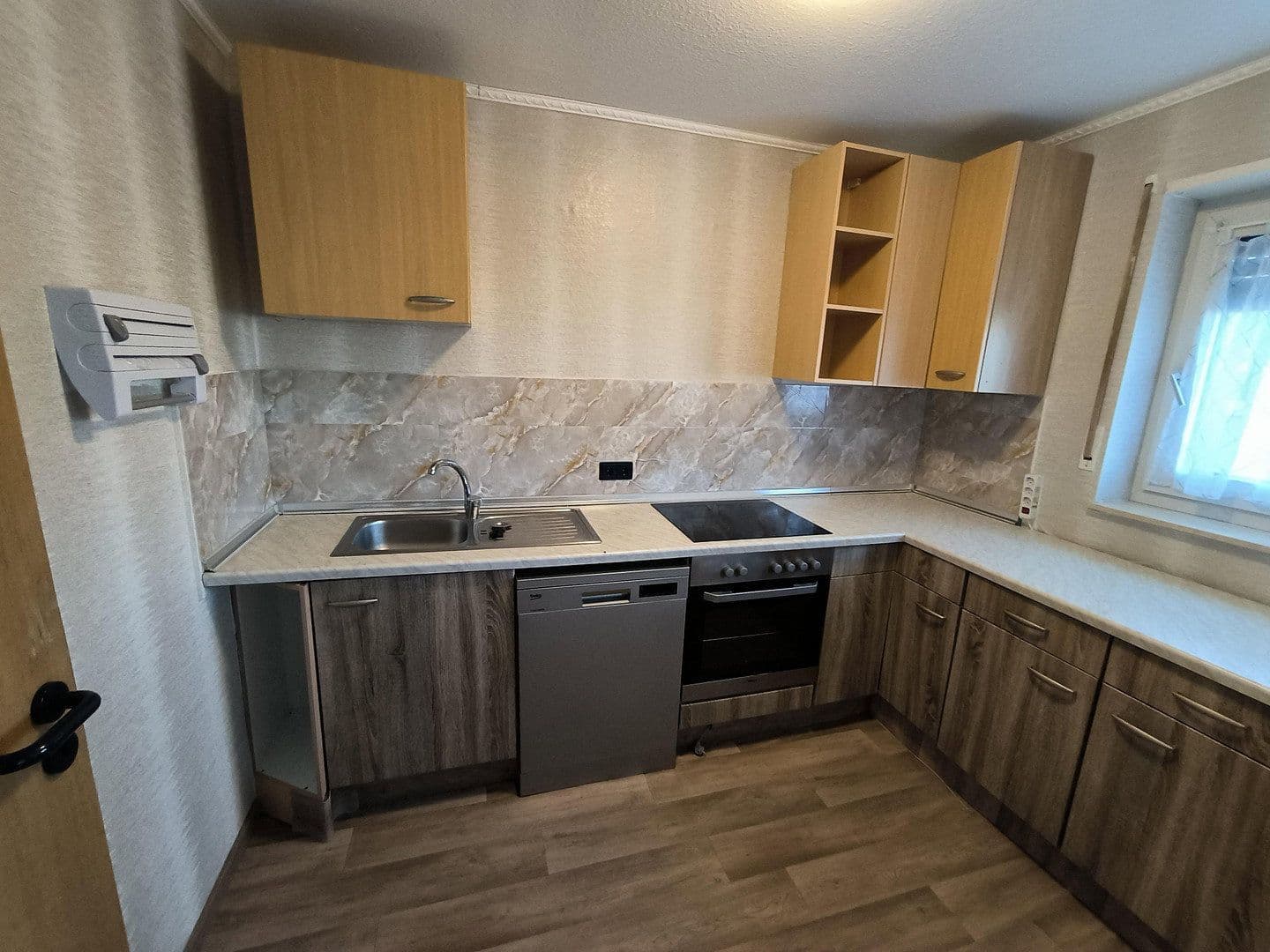 Prodej bytu 2+1 58 m², Kaiser Wilhelm Str., Ludwigshafen am Rhein, Porýní-Falc Prodej bytu 2+1 58 m², Kaiser Wilhelm Str., Ludwigshafen am Rhein, Porýní-Falc