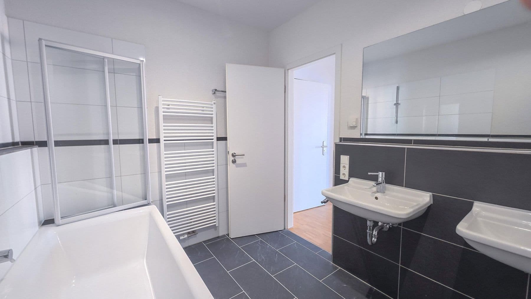 Prodej bytu 2+1 68 m², Bertha-von-Suttner-Allee 38, Lahr/Schwarzwald, Bádensko-Württembersko Prodej bytu 2+1 68 m², Bertha-von-Suttner-Allee 38, Lahr/Schwarzwald, Bádensko-Württembersko