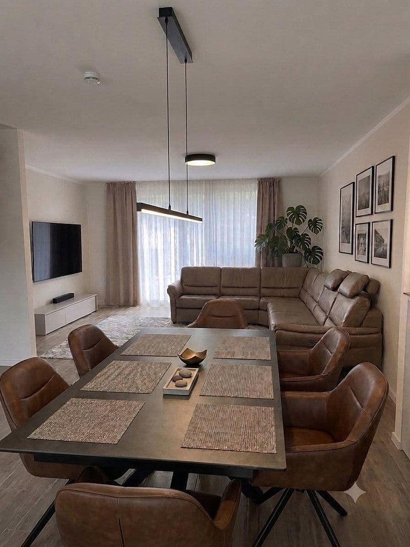 Pronájem domu 145 m², pozemek 150 m², Schwaig bei Nürnberg, Bavorsko Pronájem domu 145 m², pozemek 150 m², Schwaig bei Nürnberg, Bavorsko
