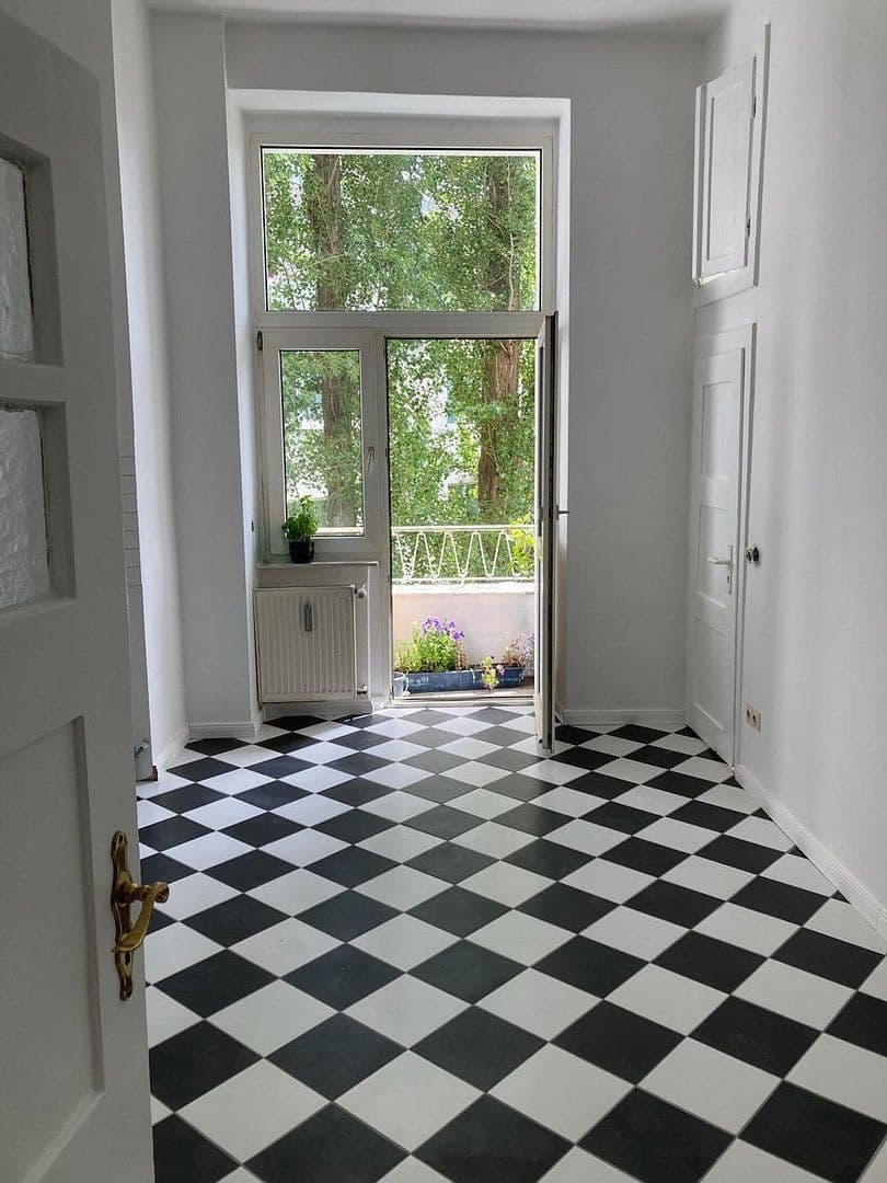 Prodej bytu 4+1 127 m², Düsseldorf, Severní Porýní-Vestfálsko Prodej bytu 4+1 127 m², Düsseldorf, Severní Porýní-Vestfálsko