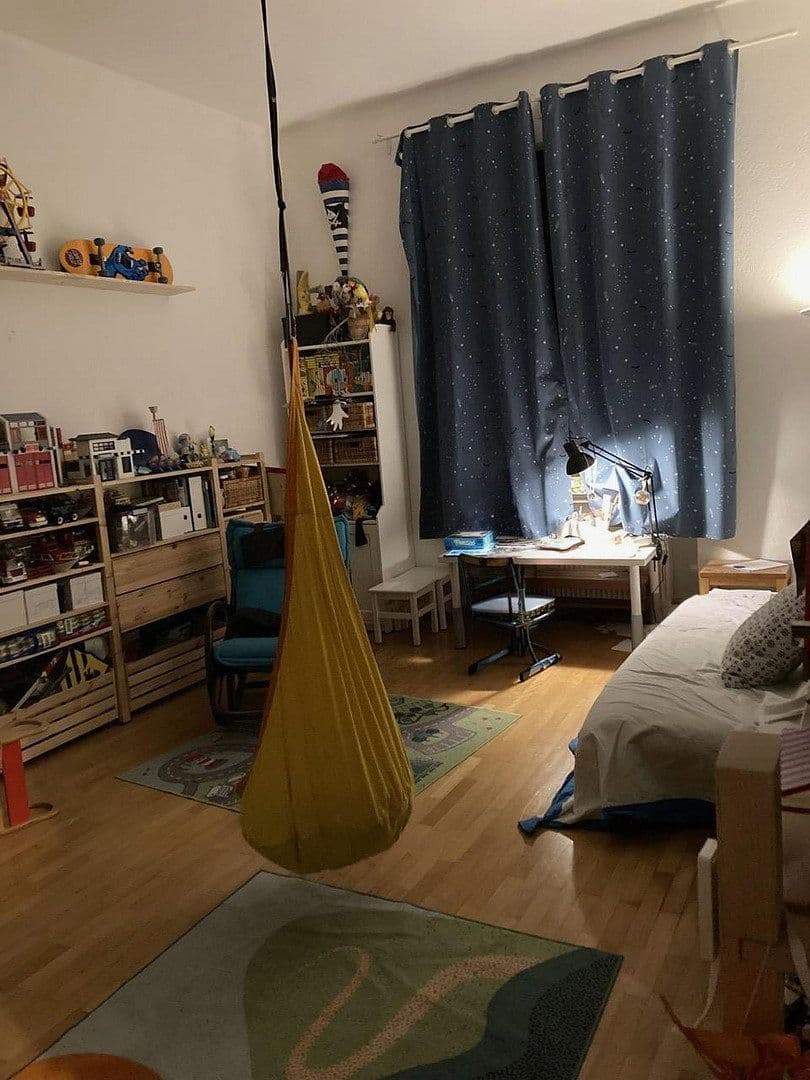 Prodej bytu 4+1 127 m², Düsseldorf, Severní Porýní-Vestfálsko Prodej bytu 4+1 127 m², Düsseldorf, Severní Porýní-Vestfálsko