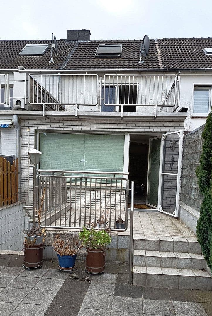 Prodej domu 110 m², pozemek 279 m², Moers, Severní Porýní-Vestfálsko Prodej domu 110 m², pozemek 279 m², Moers, Severní Porýní-Vestfálsko