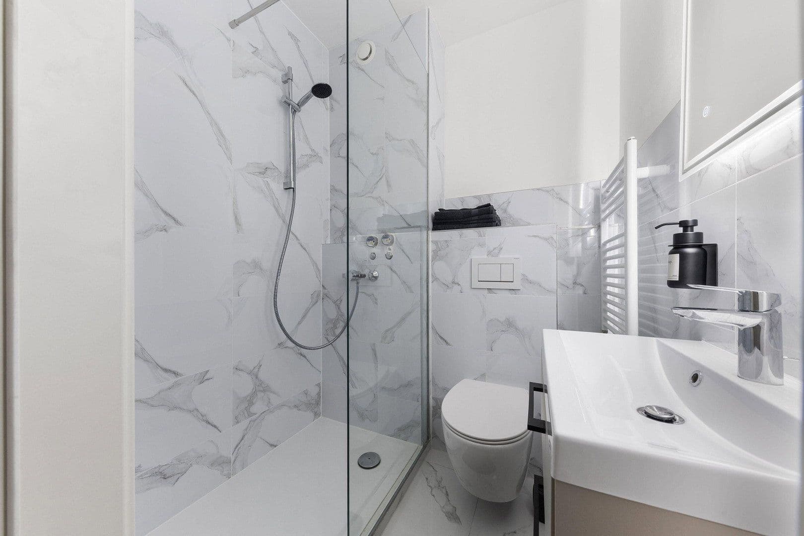 Pronájem bytu 1+1 19 m², Ickstattstraße 20, München, Bavorsko Pronájem bytu 1+1 19 m², Ickstattstraße 20, München, Bavorsko