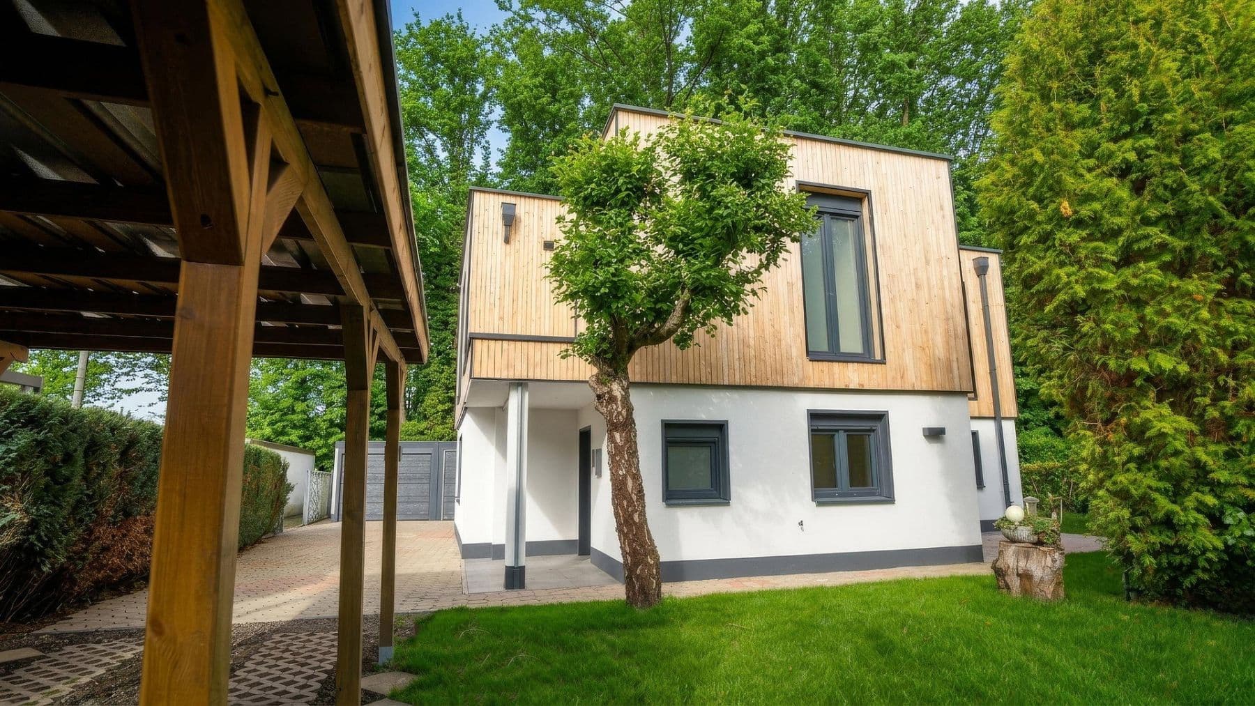 Prodej domu 120 m², pozemek 449 m², Dorstener Str. 376c, Bochum, Severní Porýní-Vestfálsko Prodej domu 120 m², pozemek 449 m², Dorstener Str. 376c, Bochum, Severní Porýní-Vestfálsko