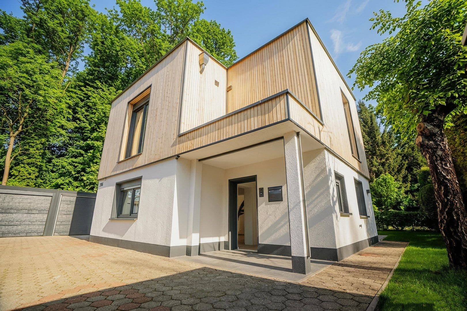 Prodej domu 120 m², pozemek 449 m², Dorstener Str. 376c, Bochum, Severní Porýní-Vestfálsko Prodej domu 120 m², pozemek 449 m², Dorstener Str. 376c, Bochum, Severní Porýní-Vestfálsko